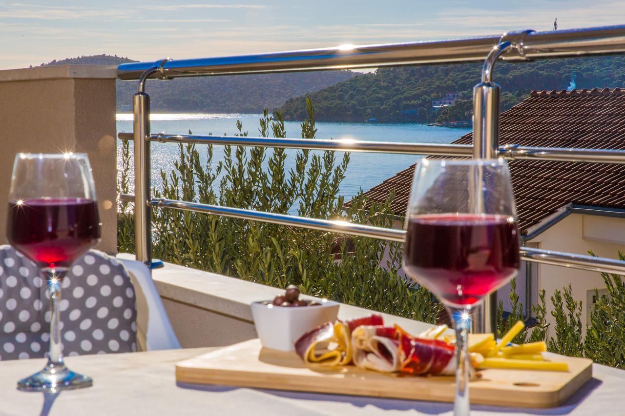 Maiv Residence - Family & Designer Suites Rogoznica  Bagian luar foto