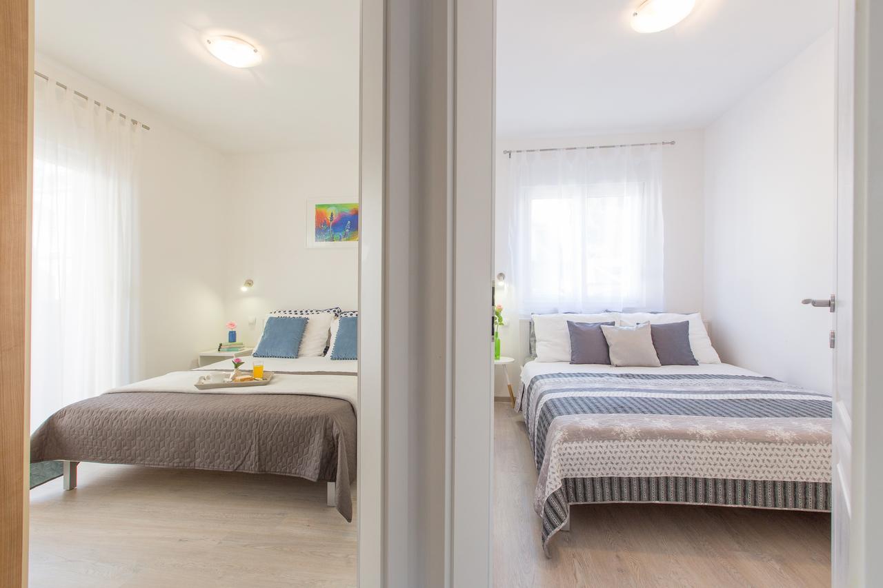 Maiv Residence - Family & Designer Suites Rogoznica  Bagian luar foto