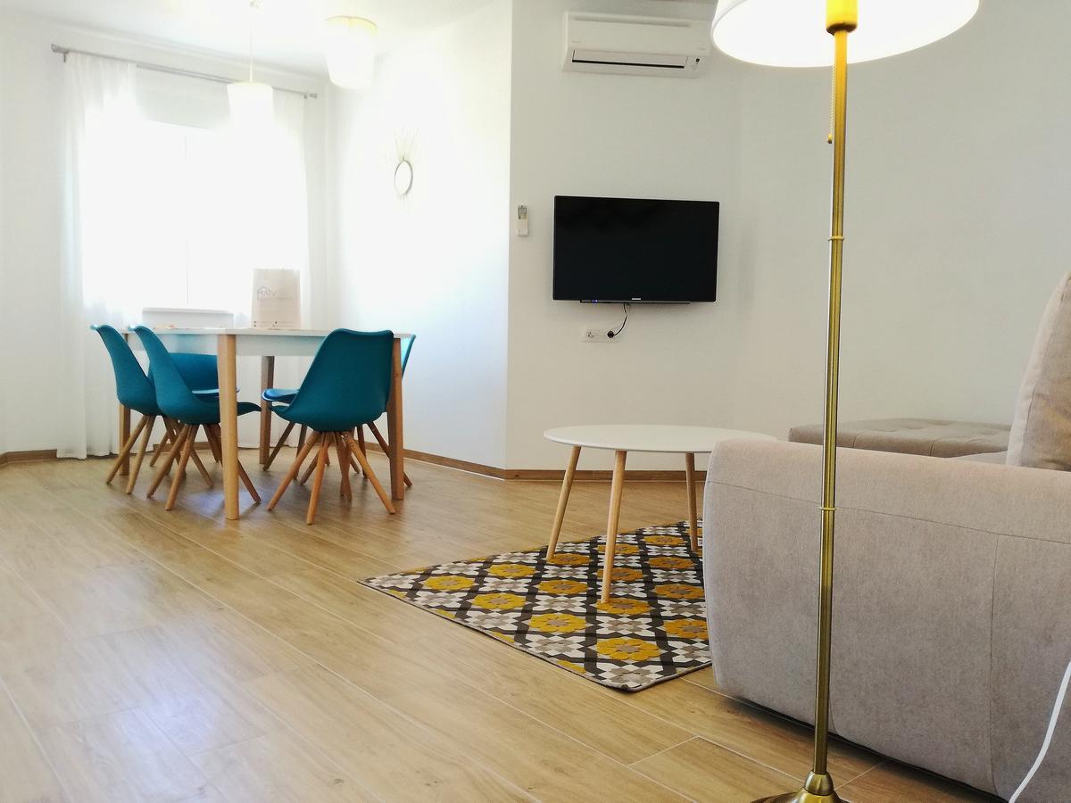 Maiv Residence - Family & Designer Suites Rogoznica  Bagian luar foto