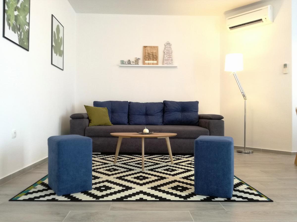 Maiv Residence - Family & Designer Suites Rogoznica  Bagian luar foto