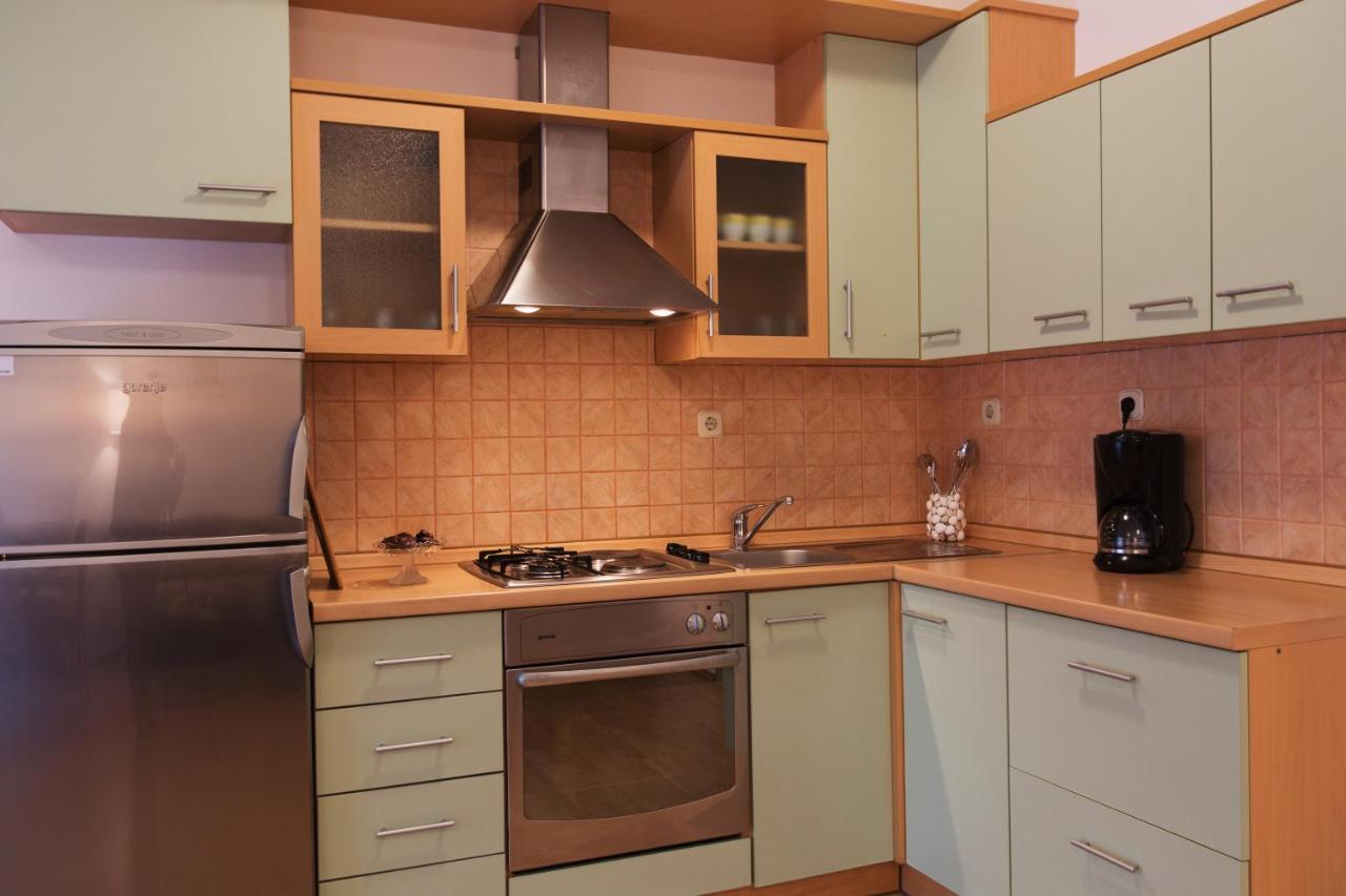 Maiv Residence - Family & Designer Suites Rogoznica  Ruang foto