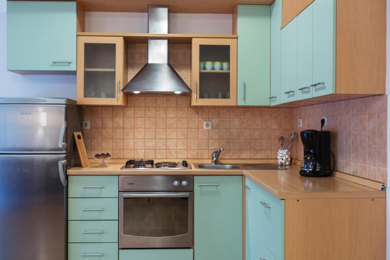 Maiv Residence - Family & Designer Suites Rogoznica  Ruang foto